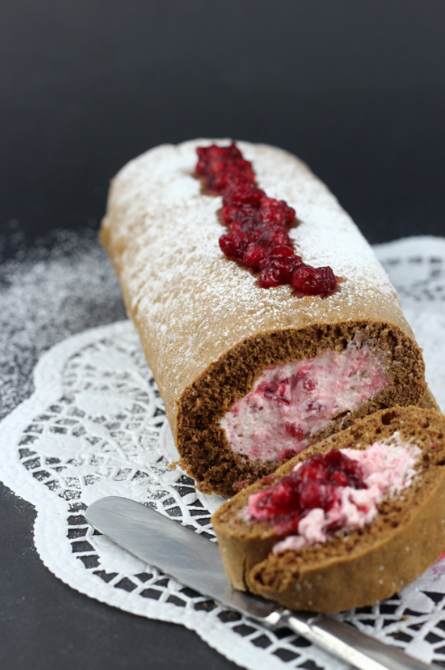 Ekho’s Eats: Strawberry cheesecake rolls